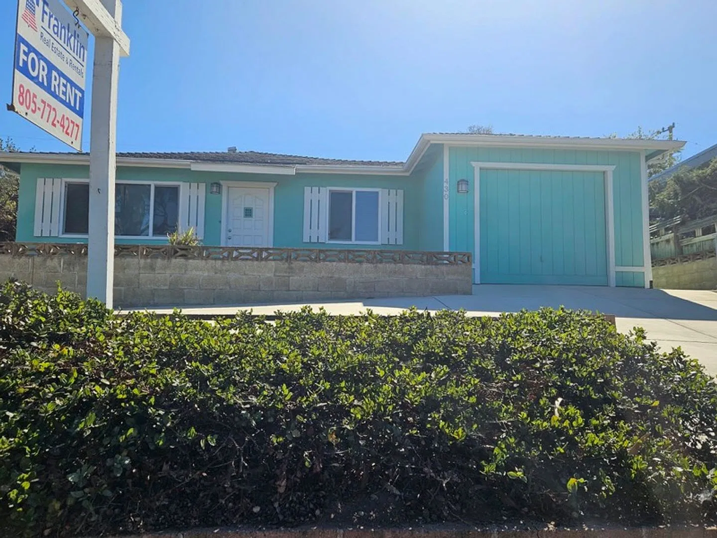 3 bedroom home in the Heights — Photo 2