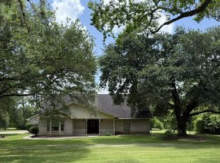 831 Avenue L, Dickinson, TX 77539
