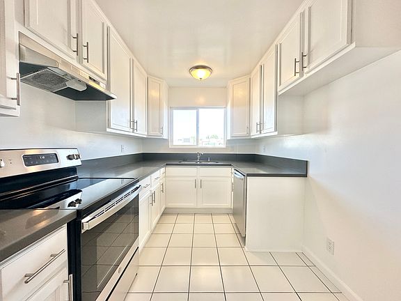 2nd image of 17348 Burbank Blvd APT 15