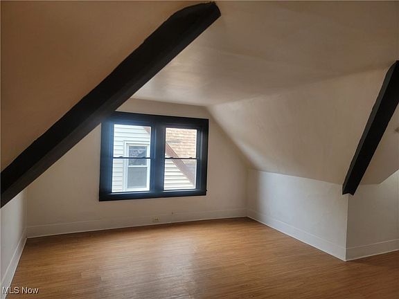 3rd image of 45 Cotter Ave APT 3