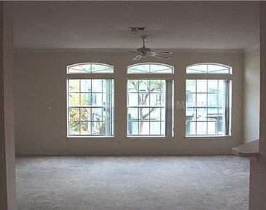 4th image of 15350 Amberly Dr Unit 1823
