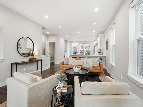 2nd image of 546 Slack St