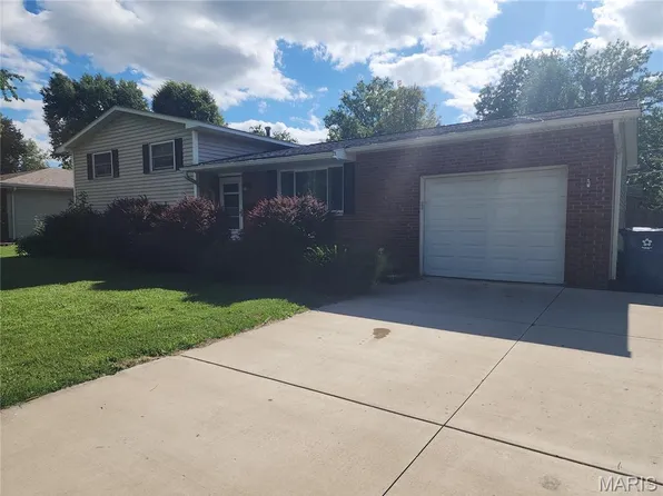 506 Texas Blvd, Bethalto, IL 62010