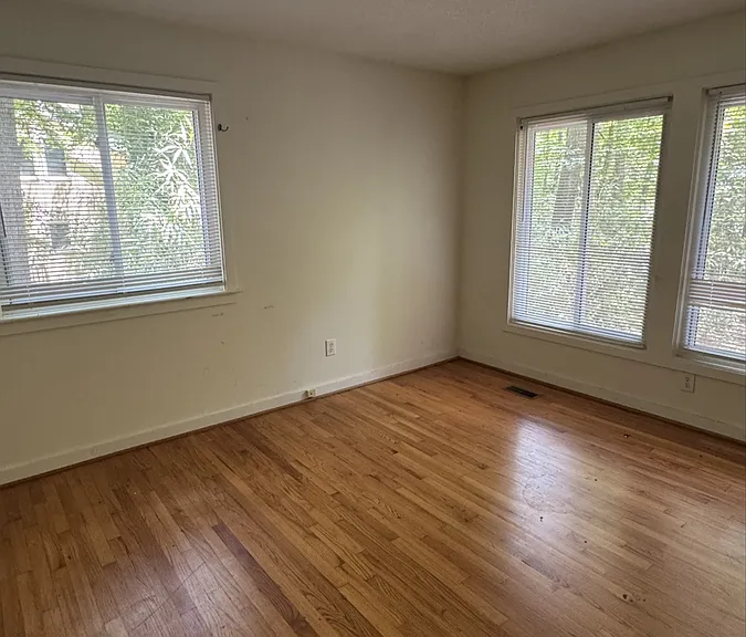 153 Lake Ellen Dr — Photo 2