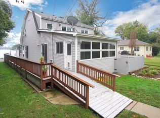 617 Bald Knob Rd, Johnsburg, IL 60051