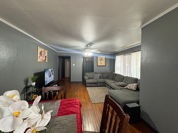 3rd image of 629 Camp Dr