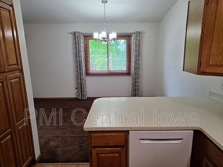 5310 Brookview Dr — Photo 7