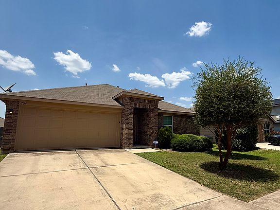 2nd image of 704 Silver Wing Dr