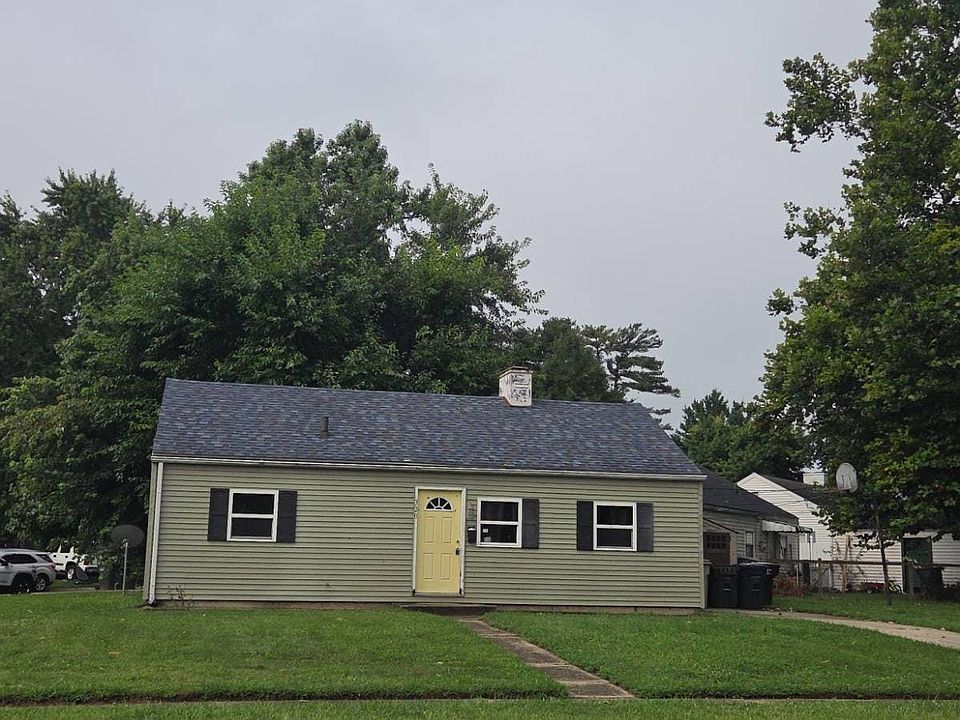 1st image of 320 E Chippewa Ave