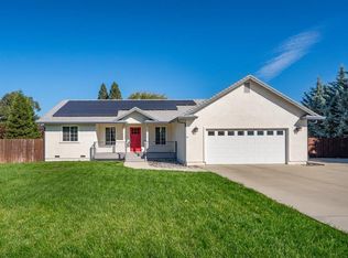 25384 Hausman Ct, Los Molinos, CA 96055