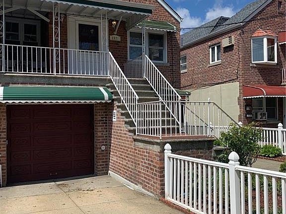 3rd image of 2321 Fenton Ave