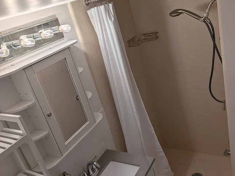 2442 Tusitala St #103 — Photo 5