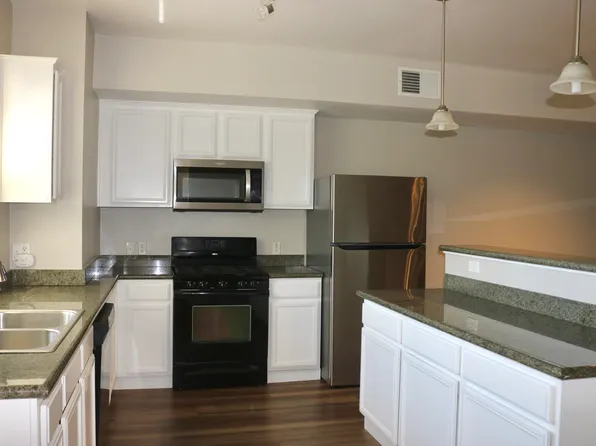 3589 Round Barn Blvd #4-202, Santa Rosa, CA 95403