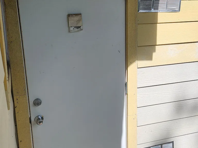 1509 Fresno — Photo 15