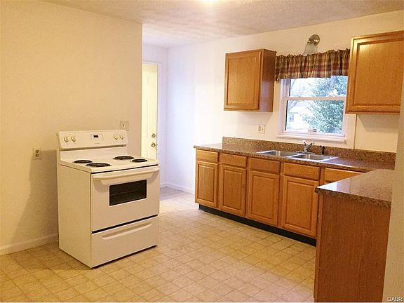 2nd image of 2300 Nomad Ave