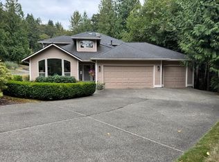 15 Mount Quay Dr NW, Issaquah, WA 98027
