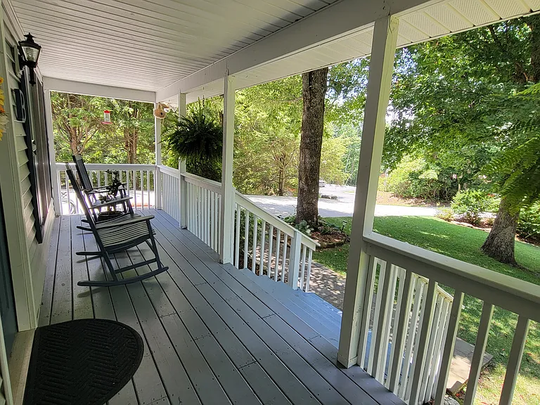 425 Panther Gap Rd — Photo 7