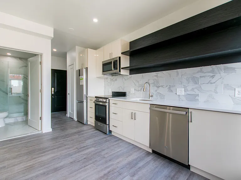 Annex 1201 — Photo 31