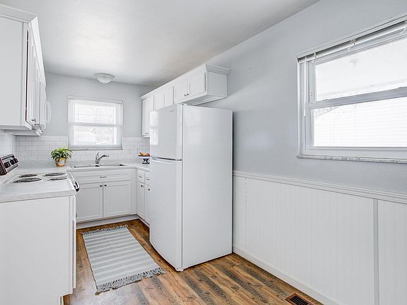 Bright kitchen with new cabinets and counter tops