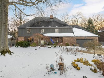 29231 Wolf Rd, Bay Village, OH, 44140