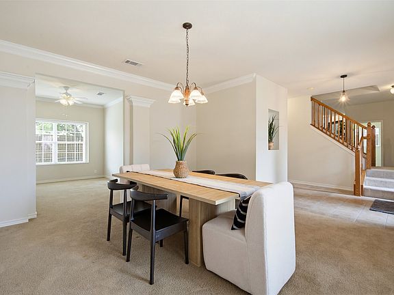 5th image of 1433 Greenwich Dr