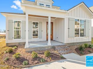 302 Villager Ave, Scott, LA 70583