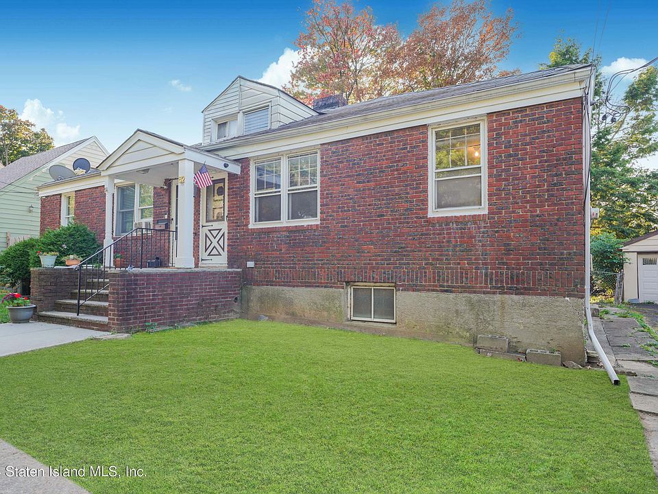 1st image of 52 Clermont Pl