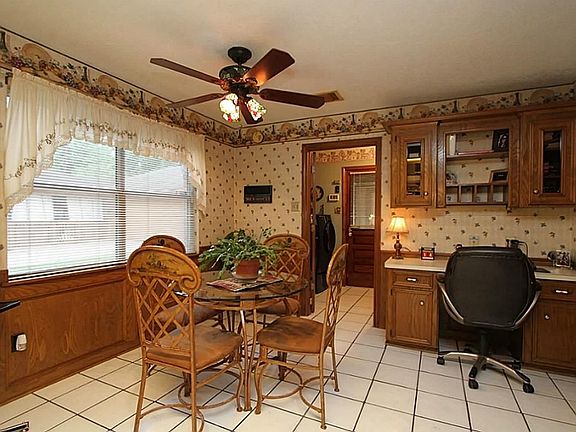 5th image of 14615 Oak Bluff Ct