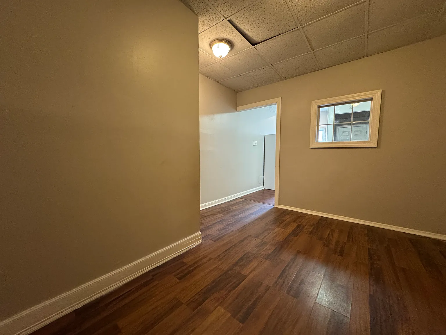 Studio, 500 sqft, $995 — Photo 2
