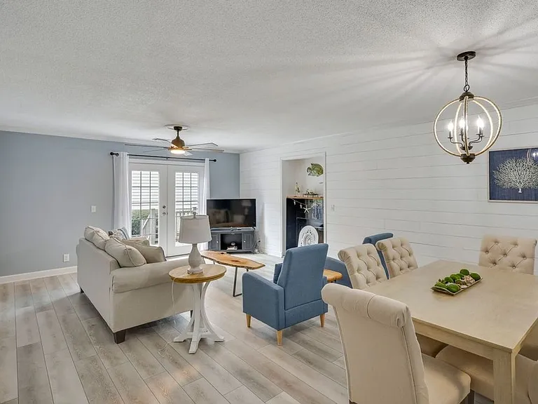 1000 Sea Island Rd #37 — Photo 2