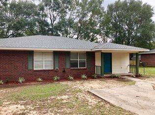 6277 Long St, Milton, FL 32570