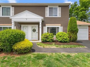 7 Eagle Run #B, Warwick, RI 02818