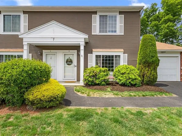 7 Eagle Run #B, Warwick, RI 02818