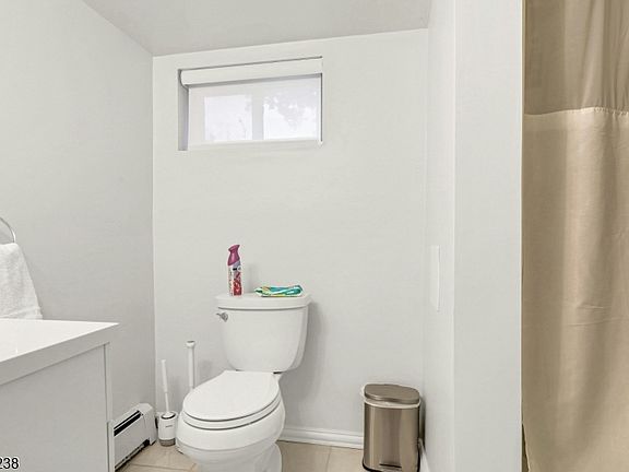 5th image of 406 High Crest Dr