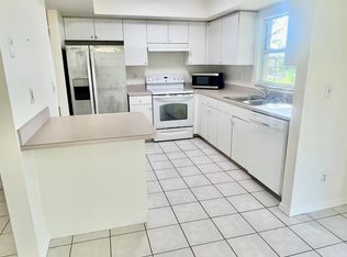 2110 SE 8th Pl, Cape Coral, FL 33990