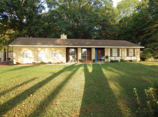 107 Azalea Ln, Starkville, MS 39759