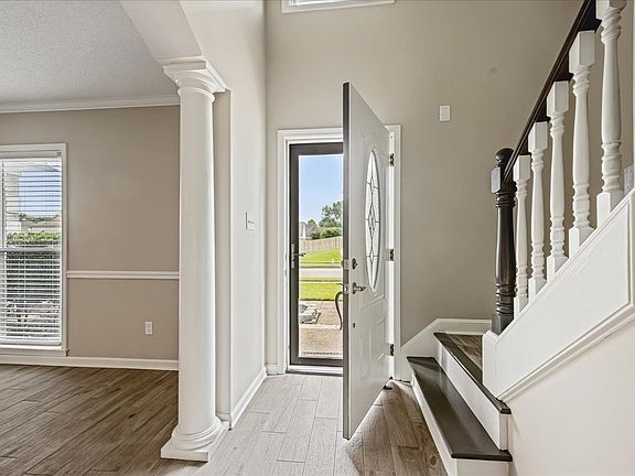 5th image of 7560 Greystone Oaks Ave