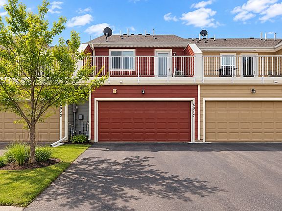 3rd image of 6917 Crosby Ct