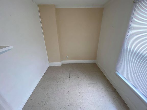 5th image of 86 Nelson St #1477434