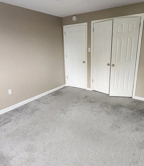Taylor Court Apartments — Photo 9