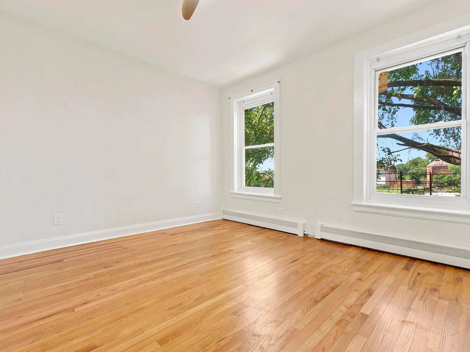 2 bed, 1.5 bath, $2,800 — Photo 2