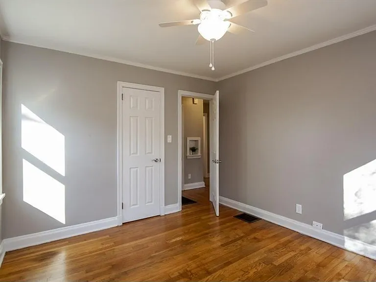 1068 Faith Ave SE — Photo 28