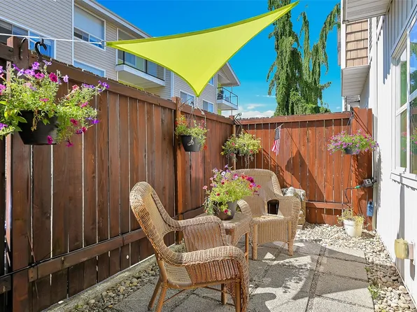 1123 N 94th Street #B, Seattle, WA 98103