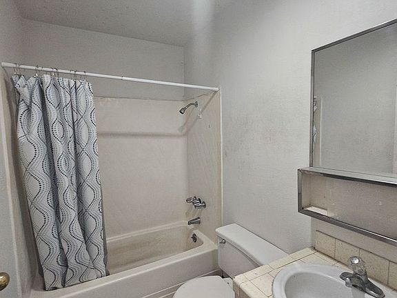 5th image of 90 Horseshoe Ln #8