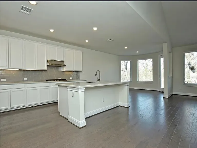 2401 Centennial Loop — Photo 14