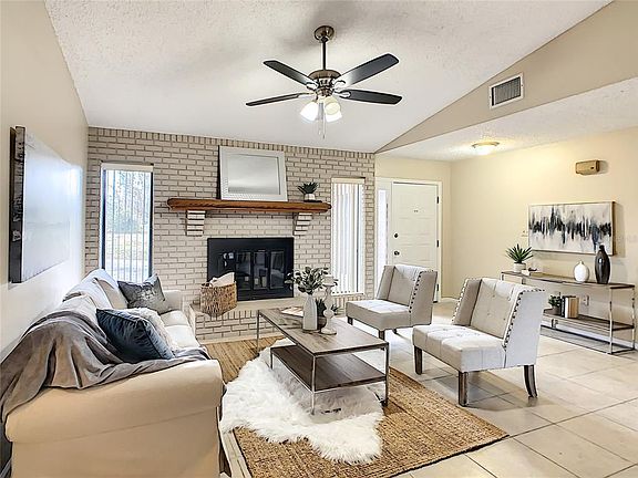 2nd image of 6649 Cedar Cir