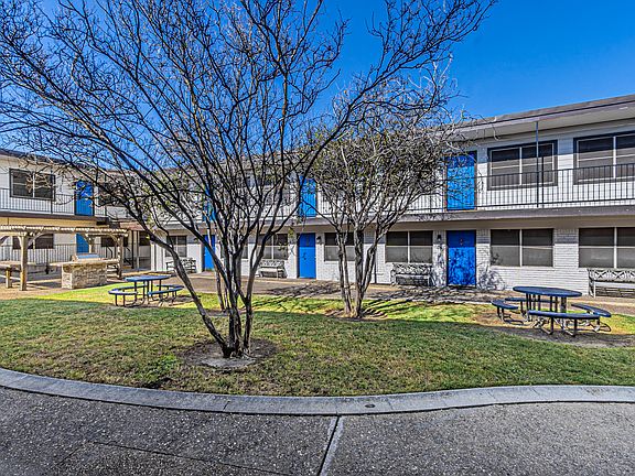 4th image of 110 Northridge Dr #110
