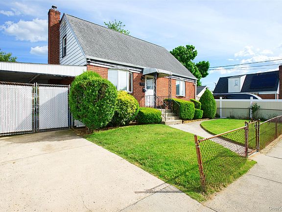 3rd image of 13819 Caney Lane
