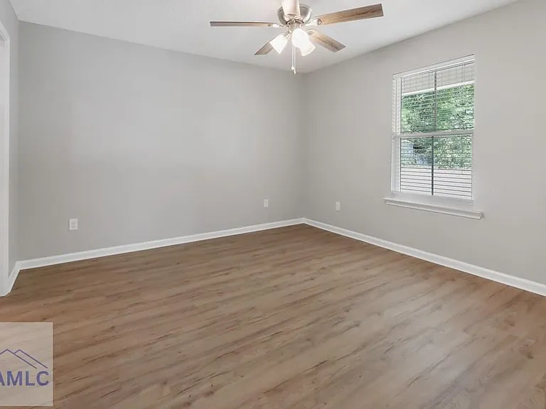 151 Arabian Ln — Photo 10