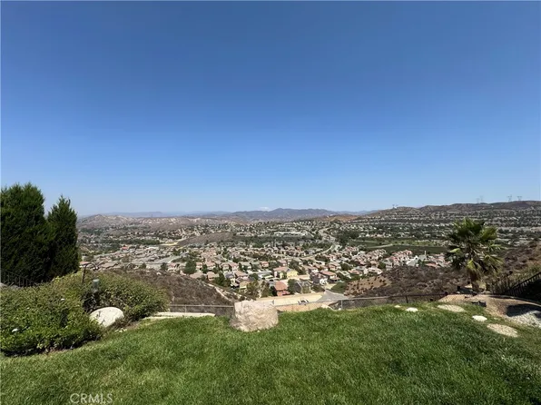 28161 Florence Ln, Santa Clarita, CA 91351